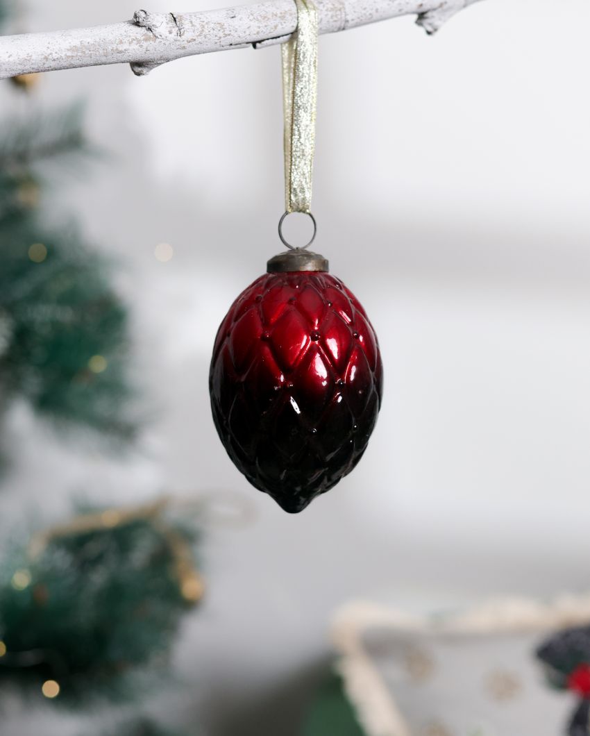 Bold And Festive Red And Black Christmas Glass Decor | 3 X 5 Inches