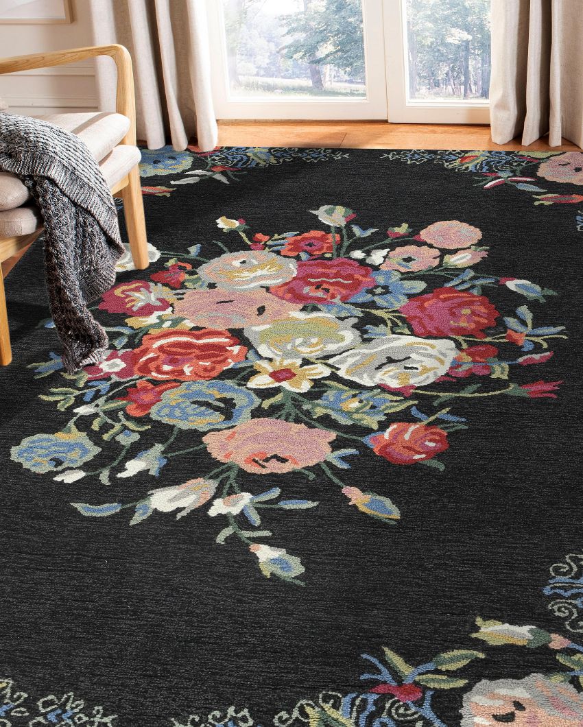 Hand-Tufted Black Wool Rug With Farmhouse Pattern | 8 x 10 Feet