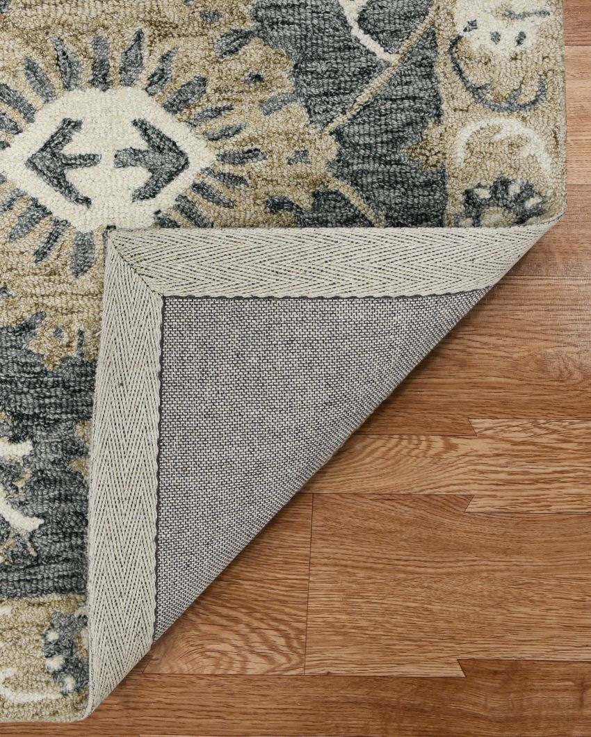 Hand-Tufted Grey Wool Rug with Floral Pattern | 8 x 10 Feet