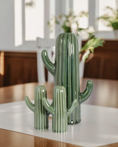 Cactus Ceramic Handcrafted 2 Salt & Pepper Shakers With Flower Vase