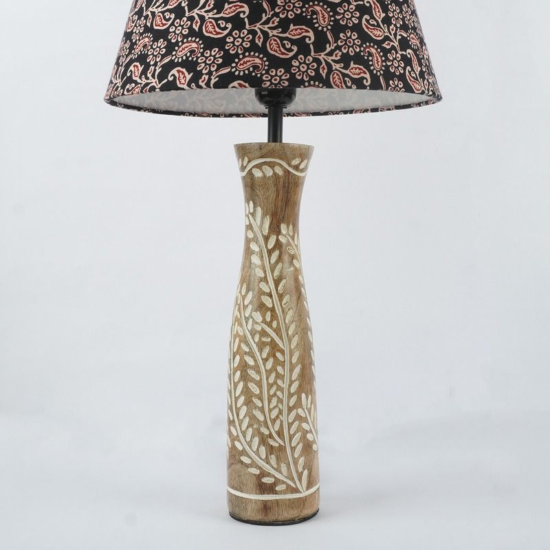 Leaf Embossed Lamp With Traditional Art Shade