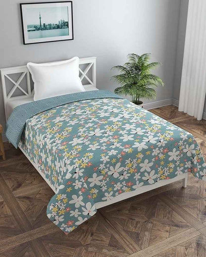 Reversible Chromatic Flower Bunch & Square Printed Kids Comfy Quilts Cover With Zipper