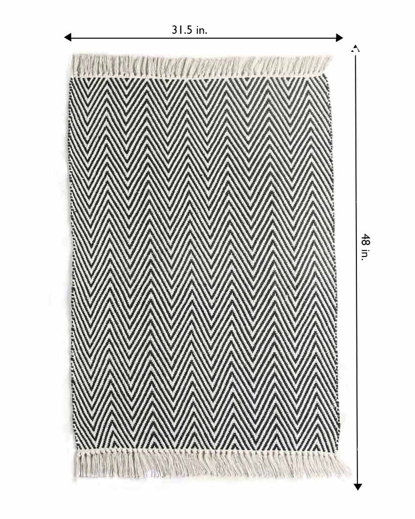 Tassels Reversible Cotton Rug | 48x32 inches