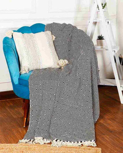 Stylish Diamond Design Cotton Throw