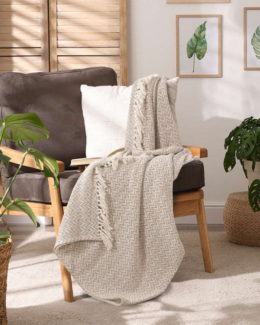 Herringbone Patterned Cotton Woven Throw| 80x70 inches