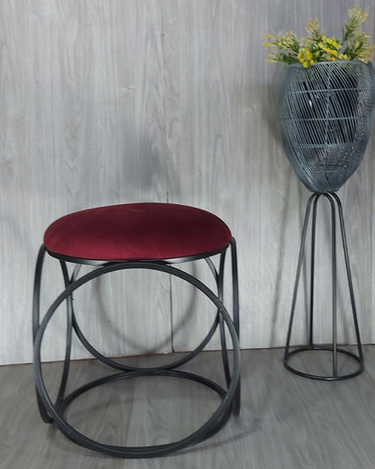 Black Six Ring Luxary Ottoman Stool With Cushion Red