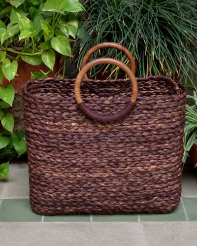 Charming Sabai Grass Hand Bag With Wooden Handle