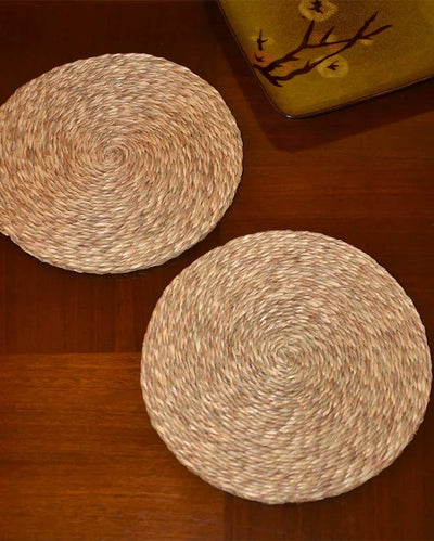 Round Natural Sabai Trivets | Set of 2 | 9 x 9 inches