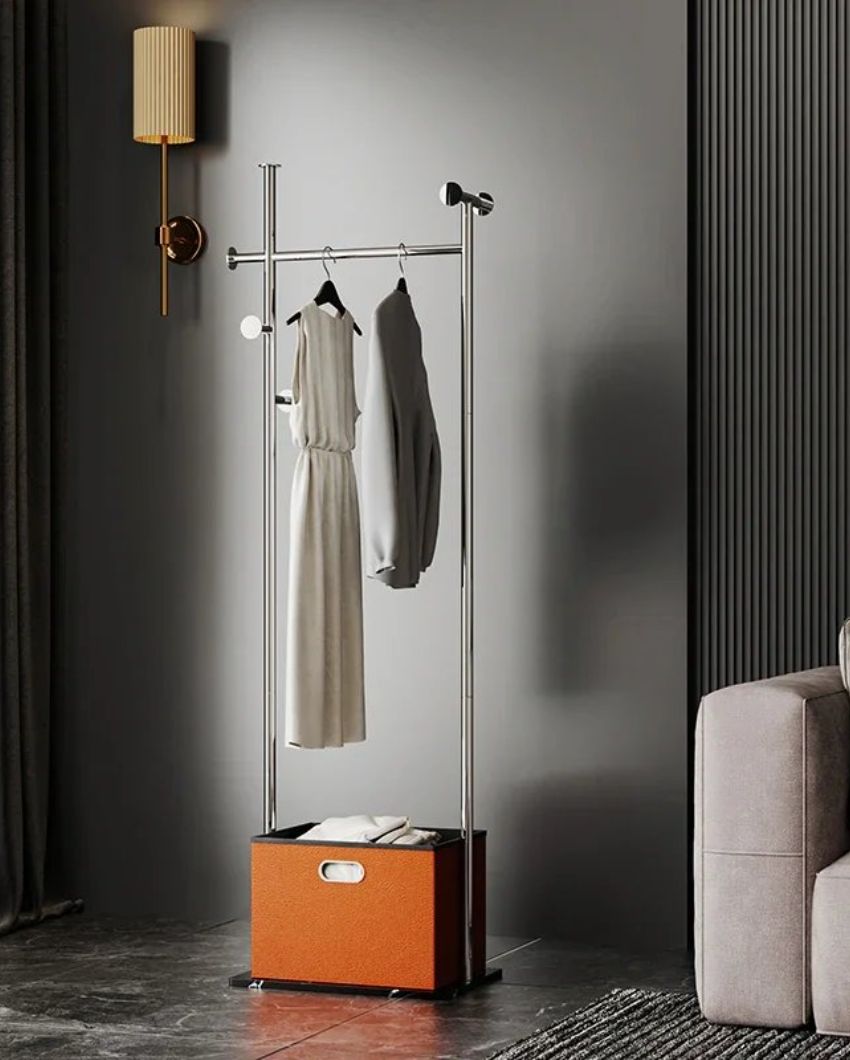 Salone Clothes Hanger Stand