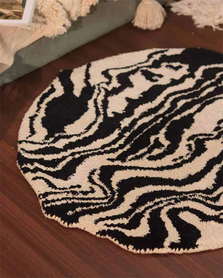 Round Multicolor Tufted Rug