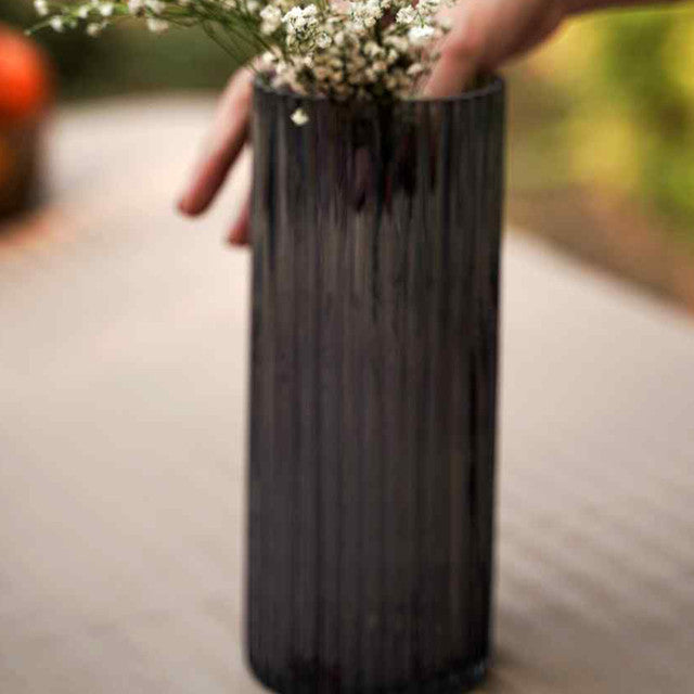 Black Horizon Bouquet Vase