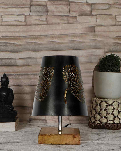 Leaf Metal Etching Table Lamp With Natural Wood Square Base