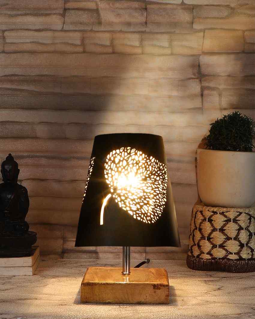 Leaf Metal Etching Table Lamp With Natural Wood Square Base