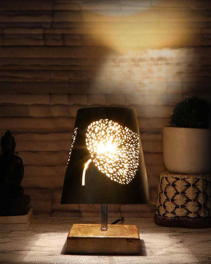 Leaf Metal Etching Table Lamp With Natural Wood Square Base