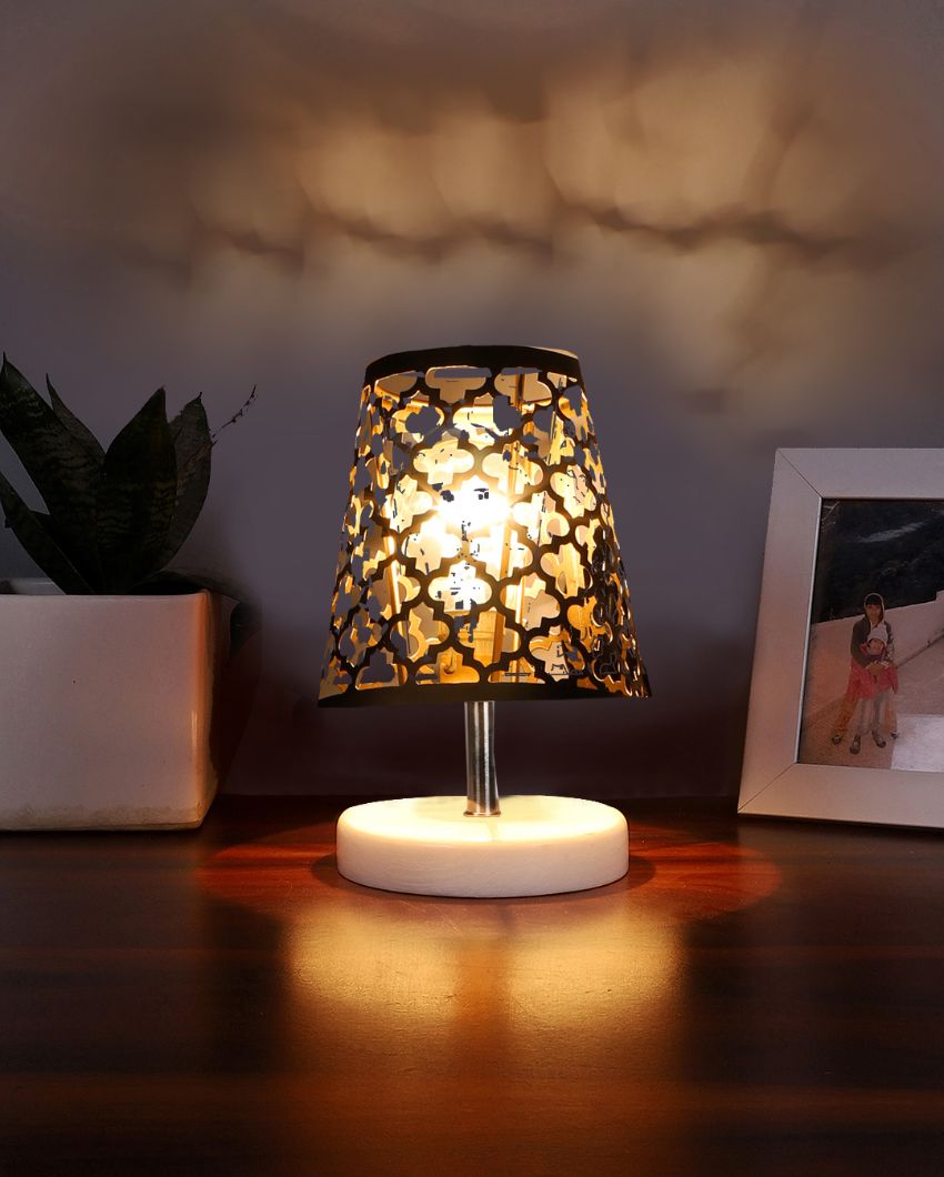 Net Metal Etching Table Lamp With White Wood Round Base