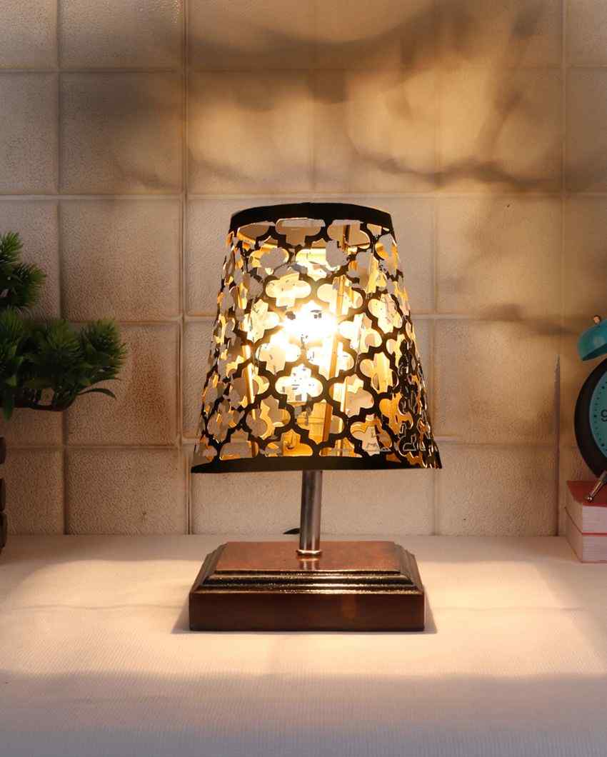 Net Metal Etching Table Lamp With Brown Wood Square Base