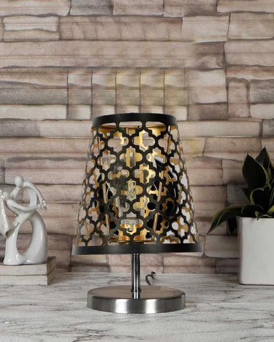 Net Metal Etching Table Lamp With Steel Round Base