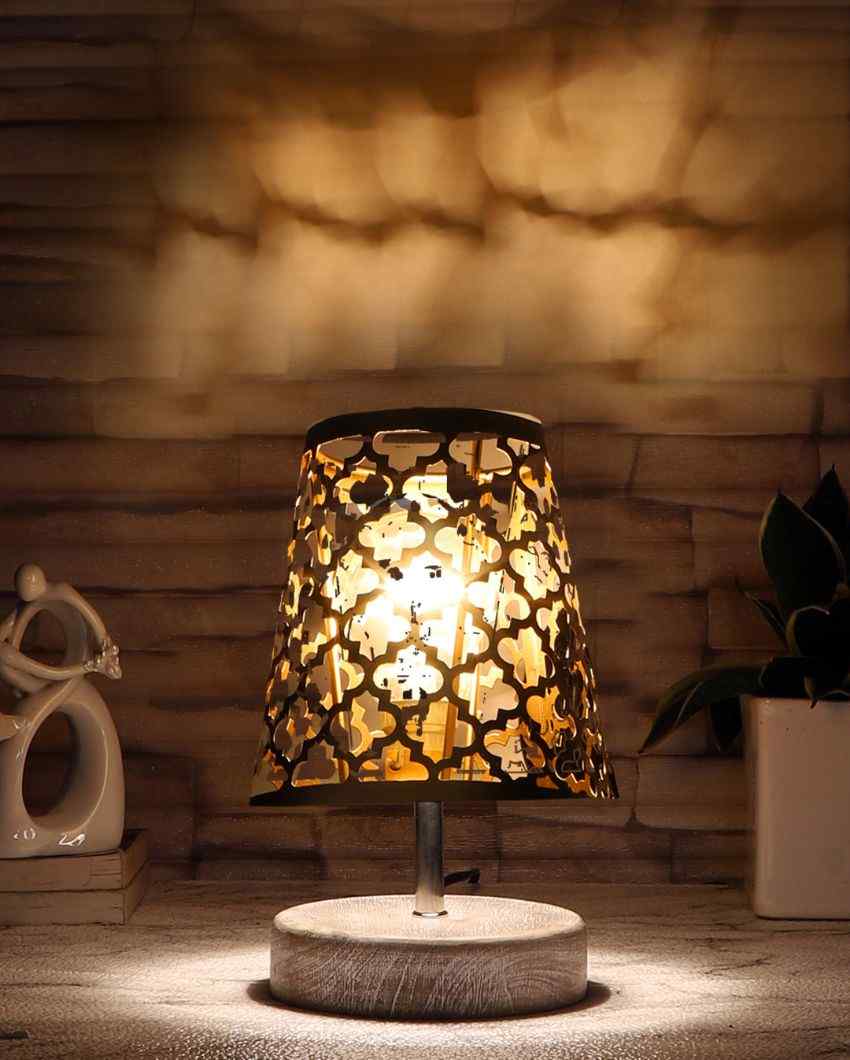 Net Metal Etching Table Lamp With White Brushed Wood Round Base