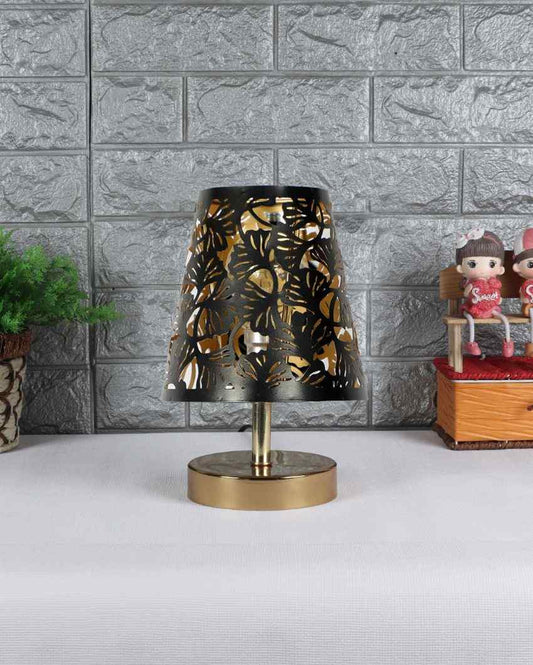 Metal Etching Table Lamp With Metal Gold Round Base