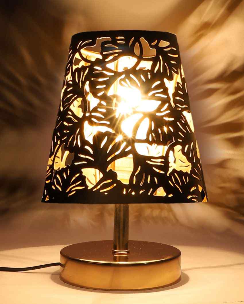 Metal Etching Table Lamp With Metal Gold Round Base