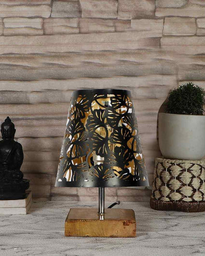 Metal Etching Table Lamp With Natural Wood Square Base