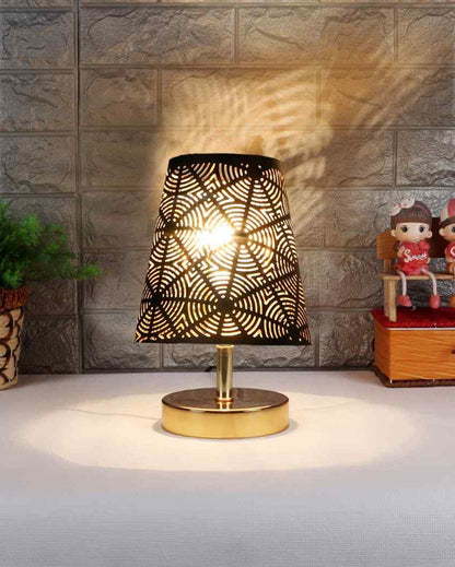Round Metal Etching Table Lamp With Metal Gold Round Base