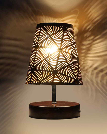Round Metal Etching Table Lamp With Brown Wood Round Base
