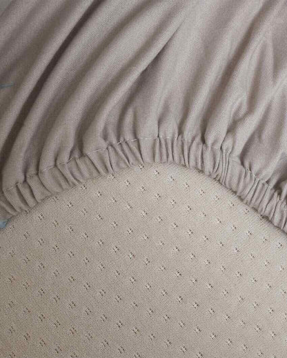 Beautiful Roses Printed Cotton Mix Double Bed Fitted Bedsheet Set