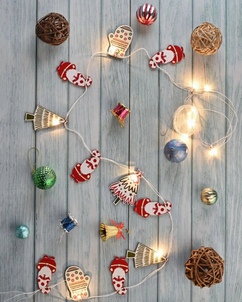 Santa Gloves & Tree Light Bunting