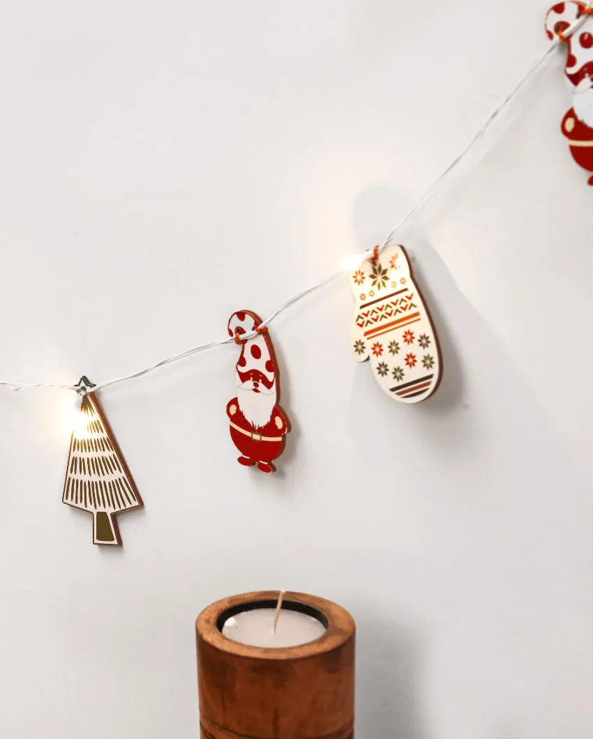 Santa Gloves & Tree Light Bunting