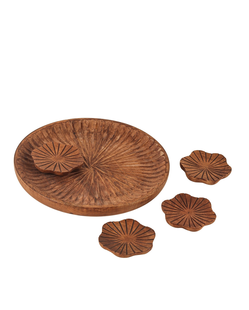 Handcrafted Carved Wooden Brown Designer Coasters With Tray Combo | Pack of 5