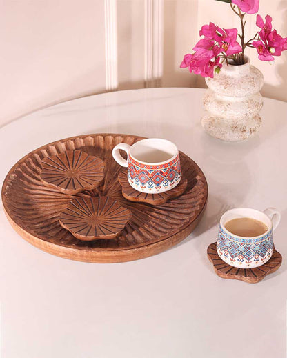 Handcrafted Carved Wooden Brown Designer Coasters With Tray Combo | Pack of 5