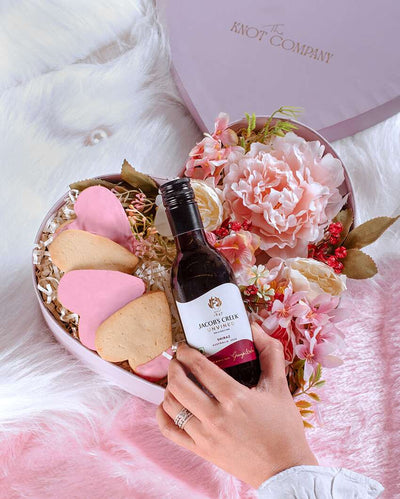 Wine & Delight Celebrate Gift Hamper