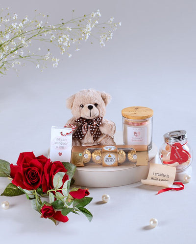 Make Her Feel Special Gift Hamper