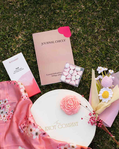 Bouquet Full Of Affection Gift Hamper