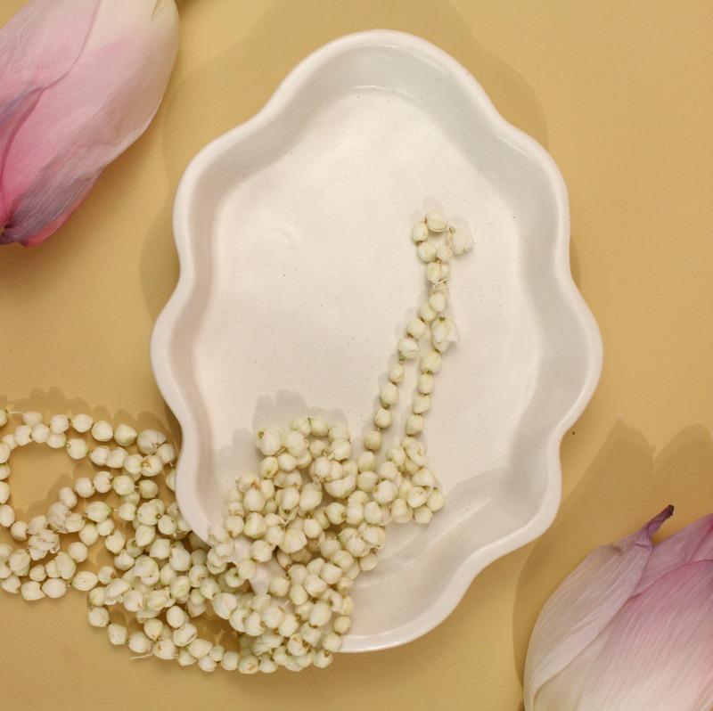 Beautiful Ceramic Cloud Plate White