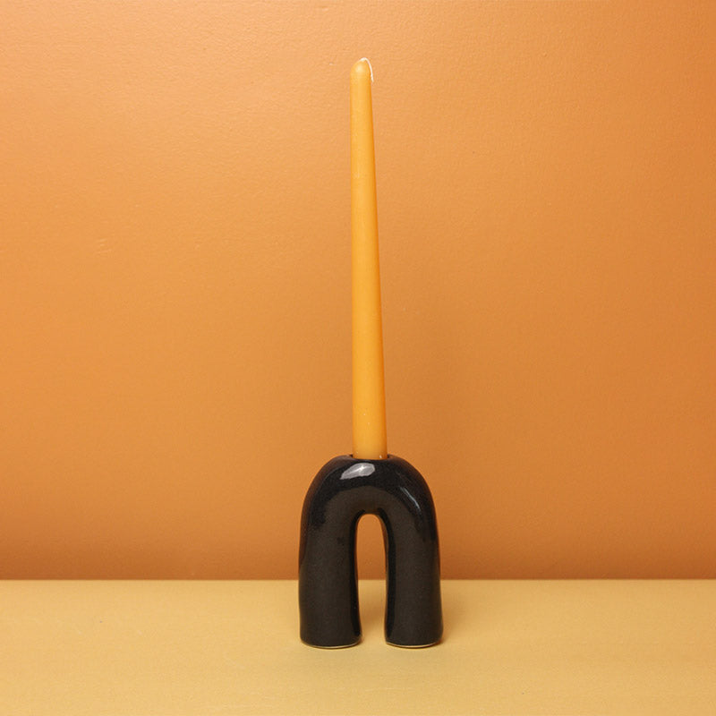 The Glowing Arch Pillar Candle Holder Black