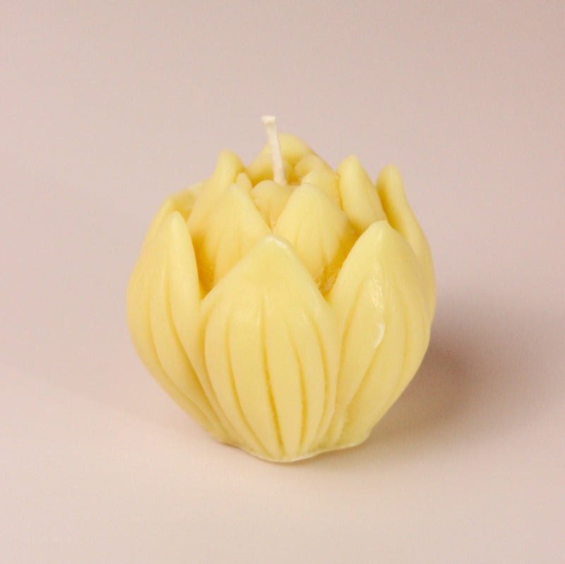 Blooms Lotus Glow Candles | Hazelnut Delight Yellow