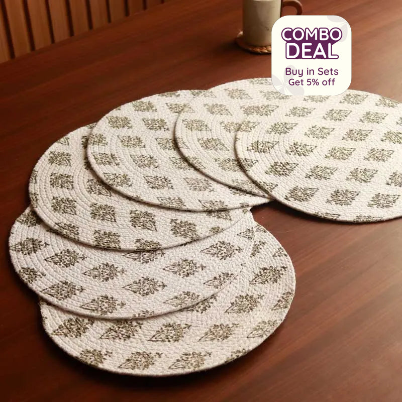 Yessinia Table Placemats Set