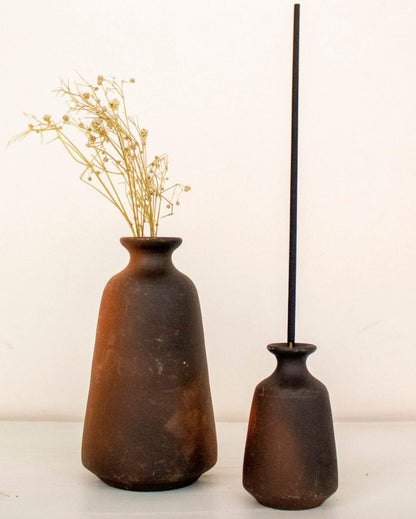 Stylish Terracotta Vase with Incense Holder Set