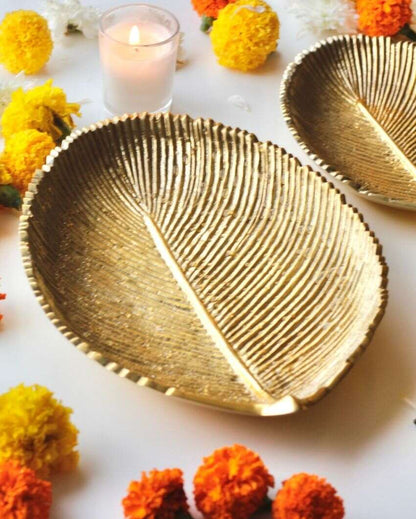 Leaf-Shaped Golden Shade Serving Platter Tray