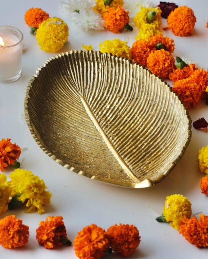 Leaf-Shaped Golden Shade Serving Platter Tray