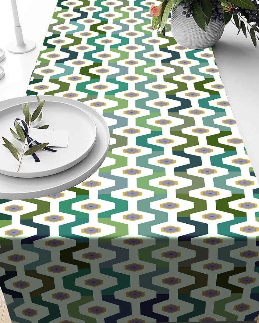 Chic Houndstooth Table Runner