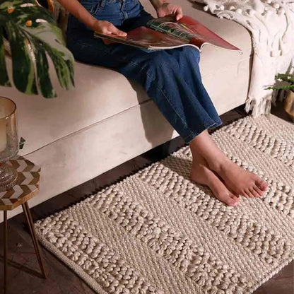 Traditional Pitloom Woven Polyester Rug