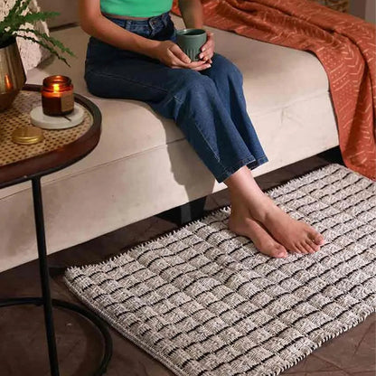 Box Pitloom Woven Polyester Rug