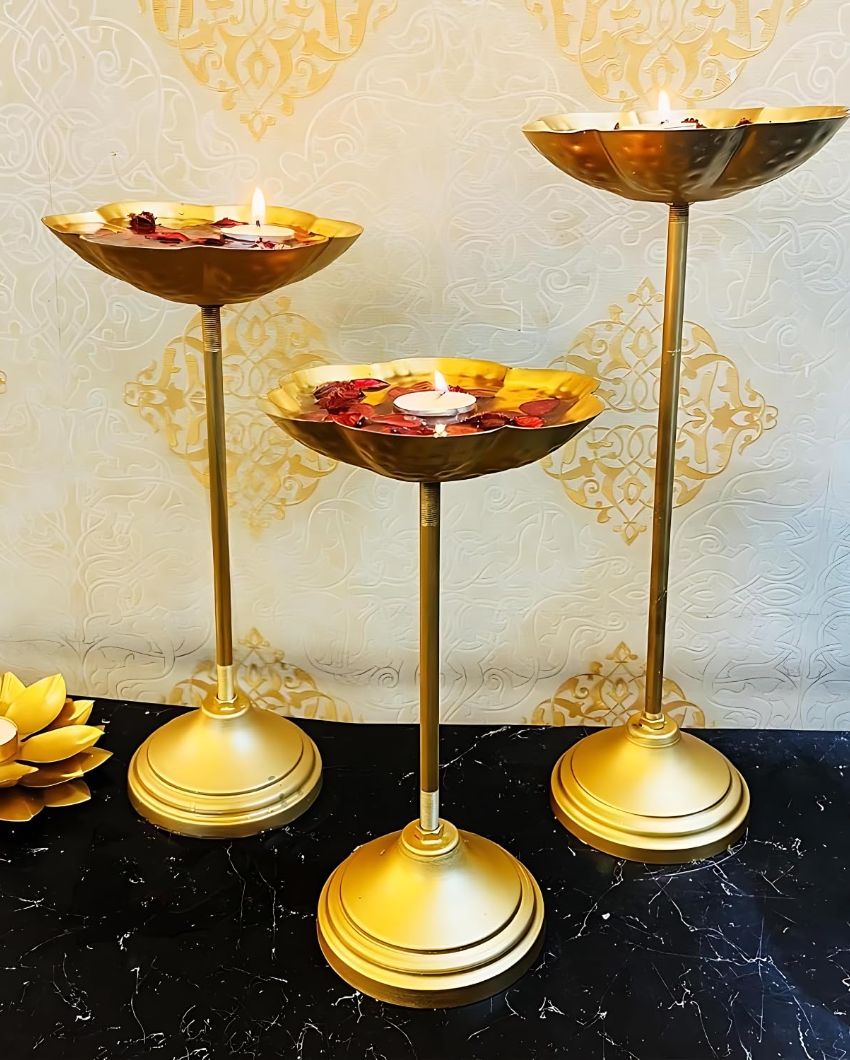 Charming Glow Tea Light Stand | Set of 3