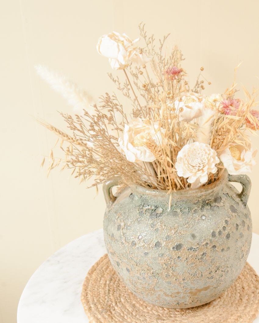 Elegant Pairing of Vase and Dried Flowers