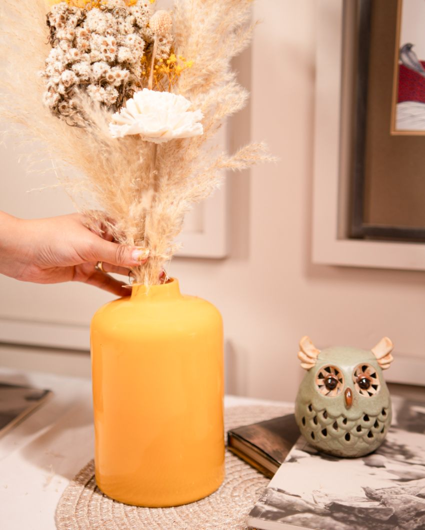 Lemon Blossom Glass Vase with Bunch