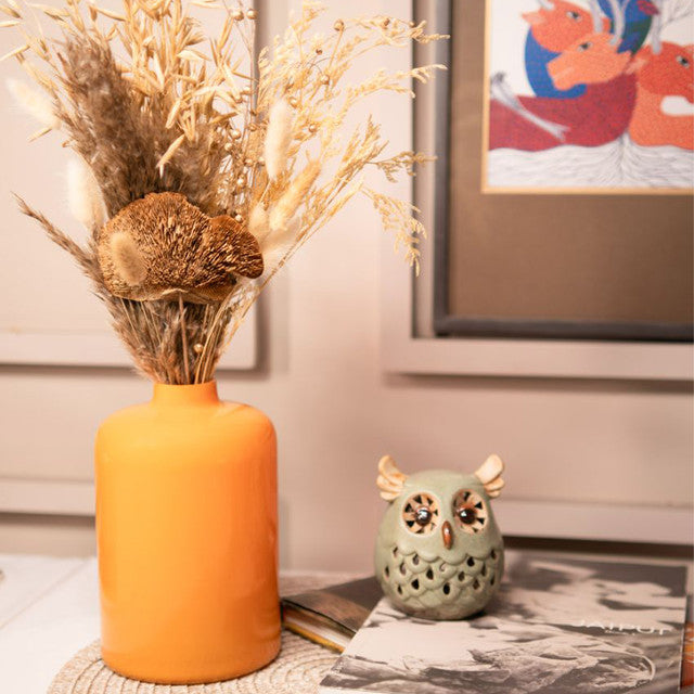 Tangerine Elegance Glass Vase with Dried Flower Bunch