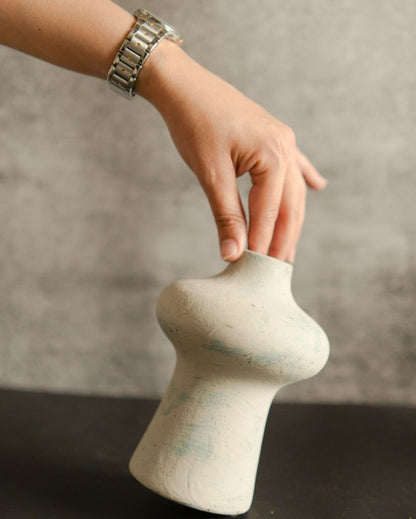 Whisper Porcelain Vase | 4 x 7 inches | Plant not included